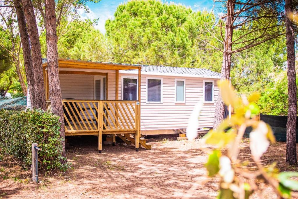 Camping Le Roucan West Виас Екстериор снимка