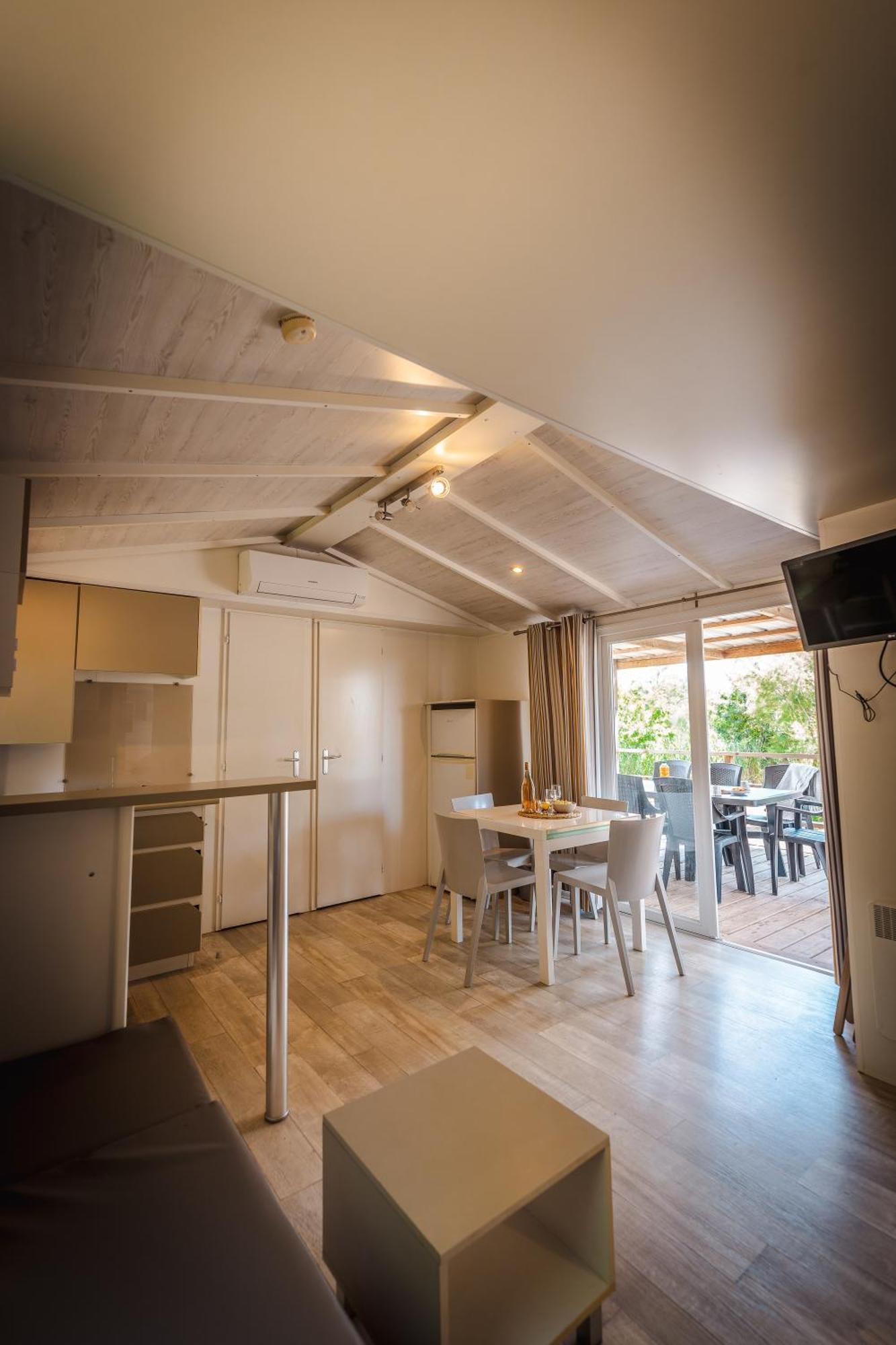 Camping Le Roucan West Виас Екстериор снимка
