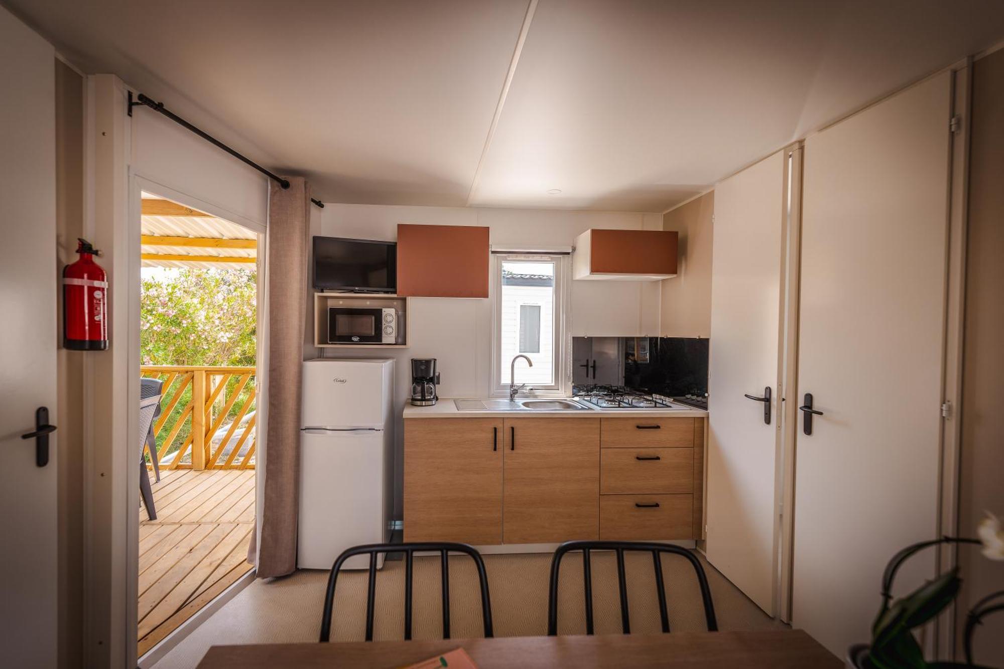 Camping Le Roucan West Виас Екстериор снимка