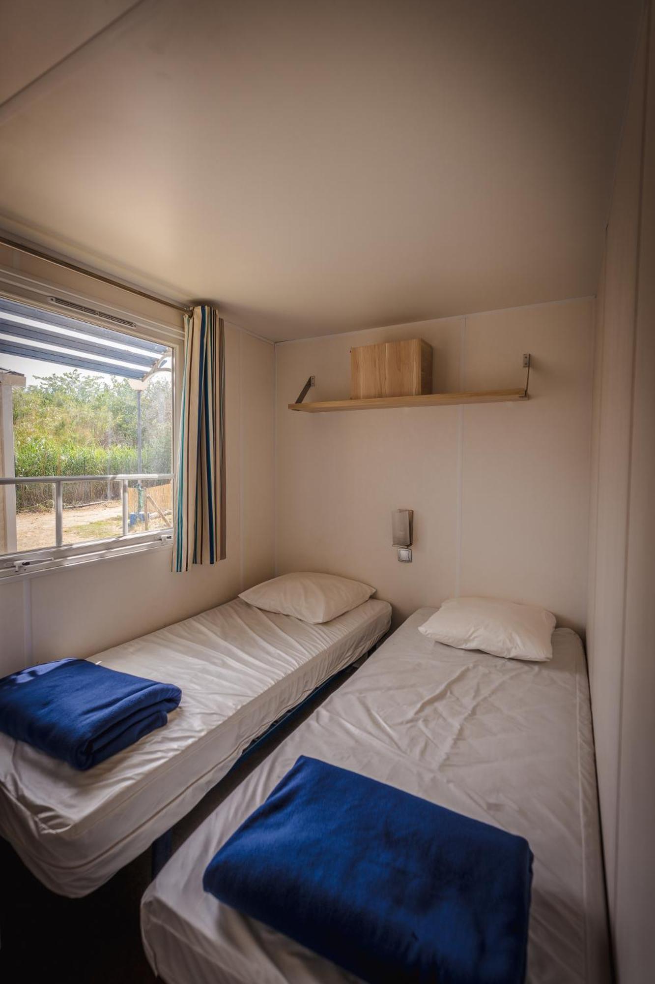 Camping Le Roucan West Виас Екстериор снимка