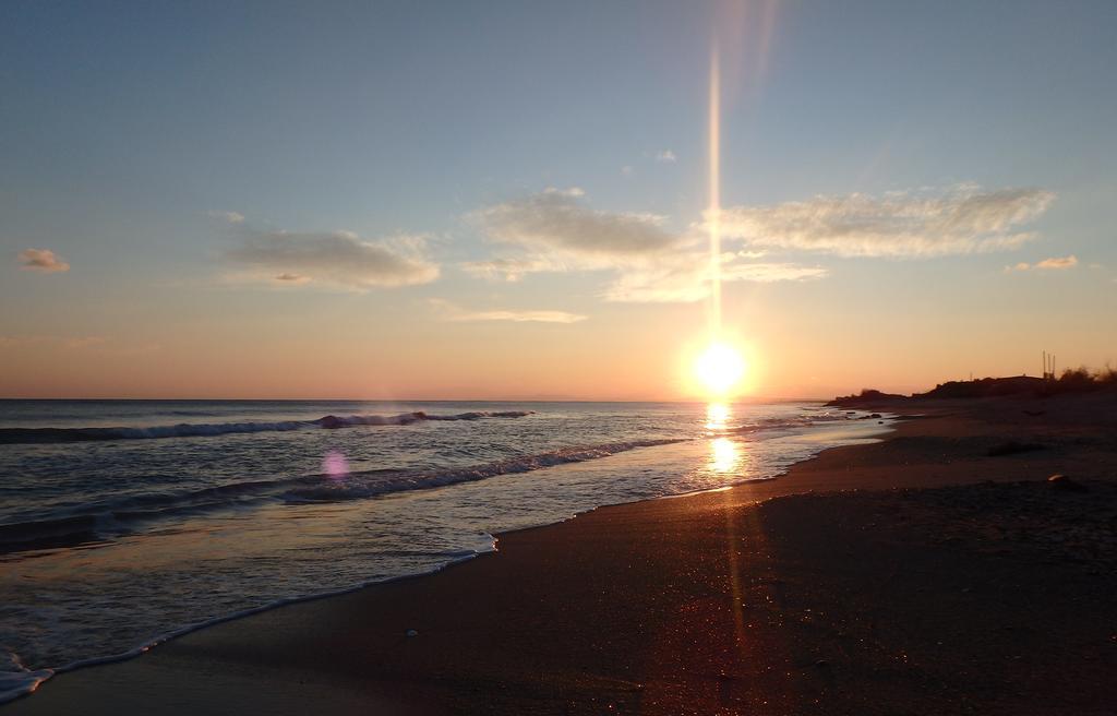 Camping Le Roucan West Виас Екстериор снимка