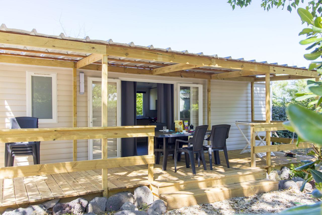 Camping Le Roucan West Виас Екстериор снимка