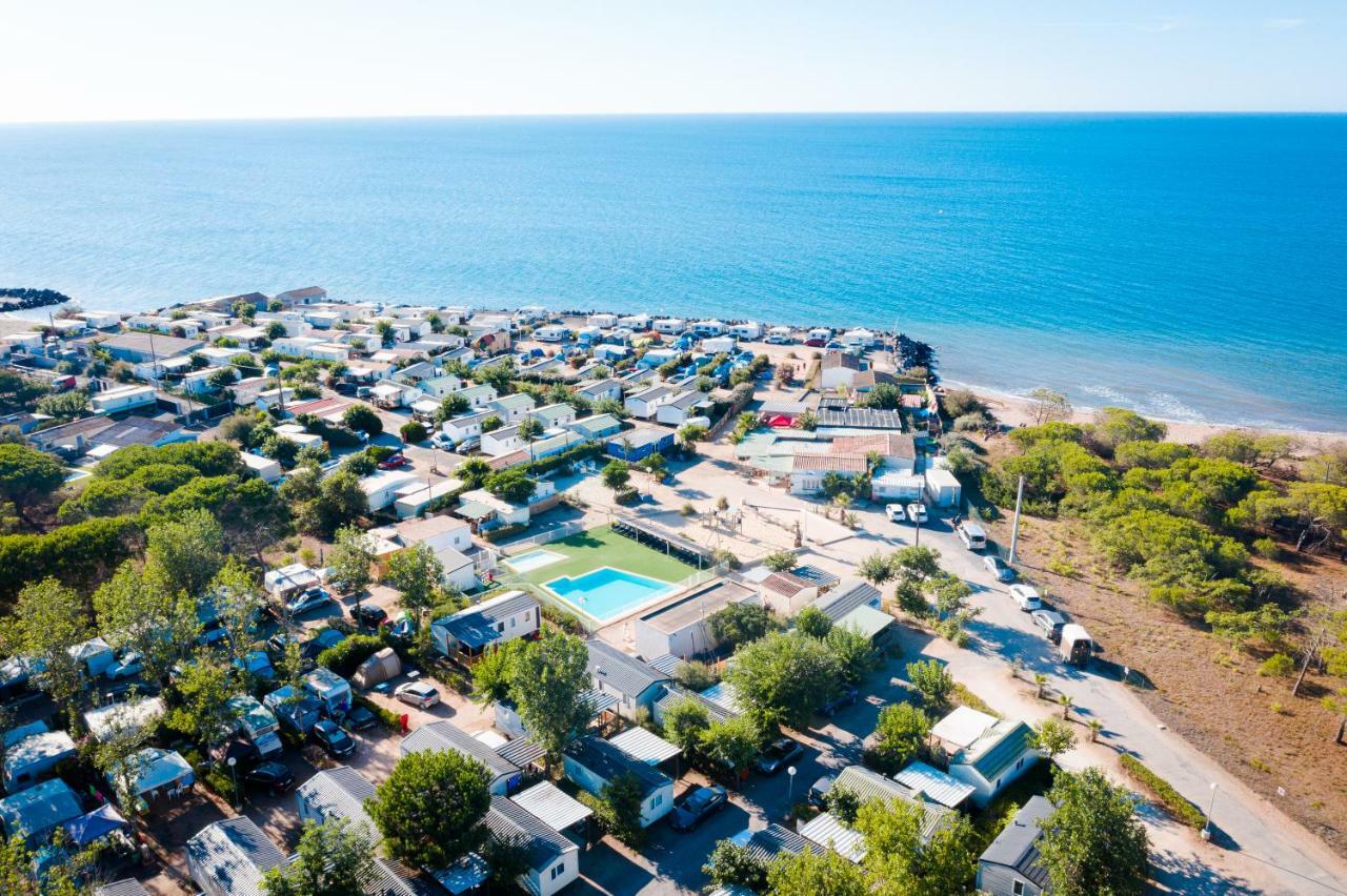 Camping Le Roucan West Виас Екстериор снимка